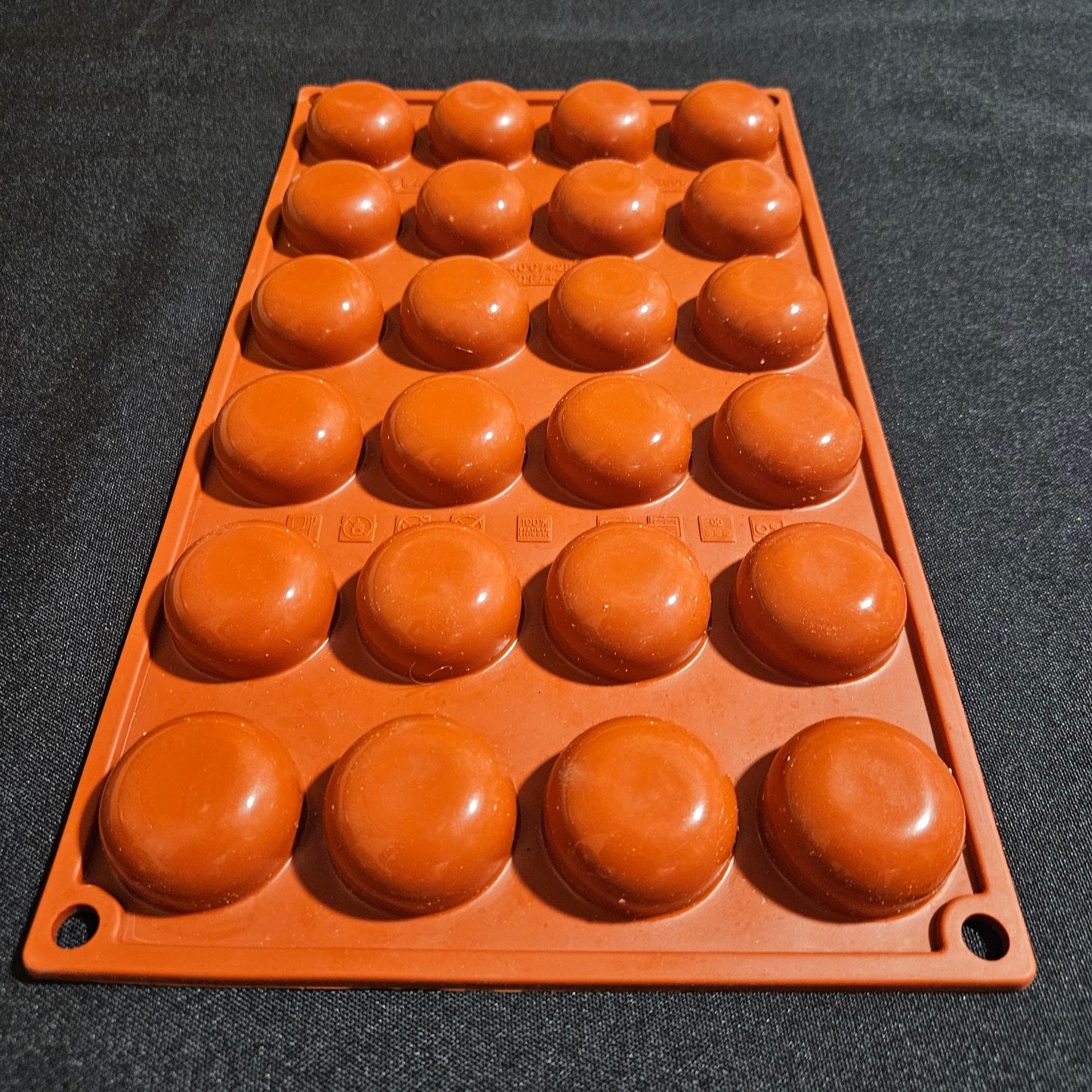 Moule en silicone mini galets Pavoni
