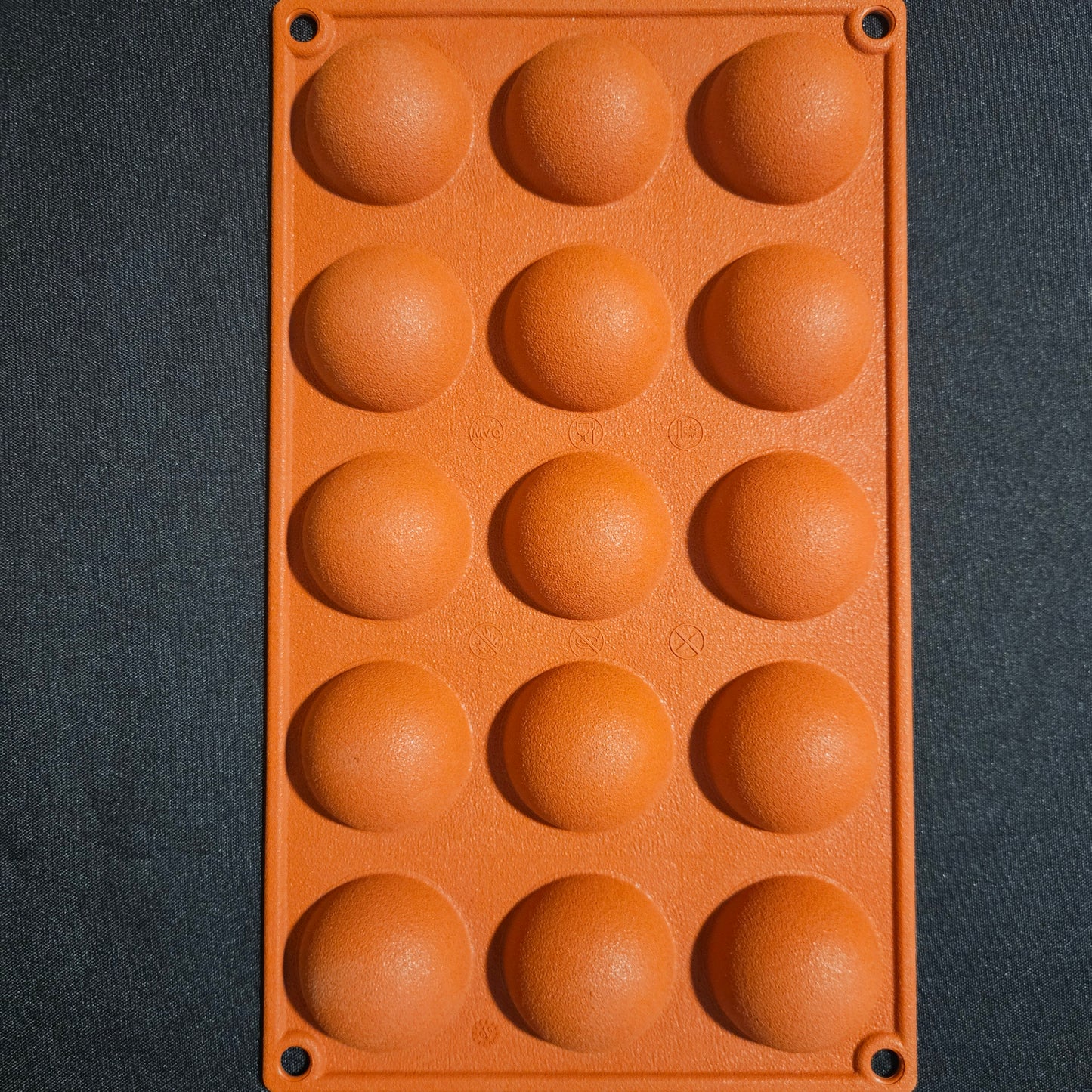 Moule en silicone demi sphère Gastroflex 4.5cm