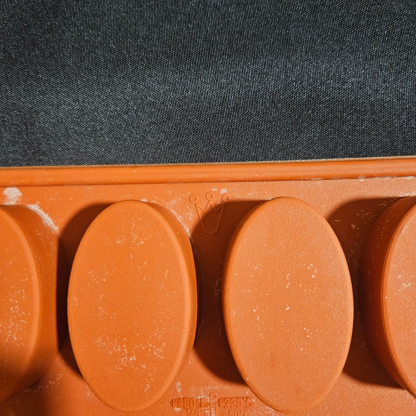 Moule en silicone mini ovales Silikomart