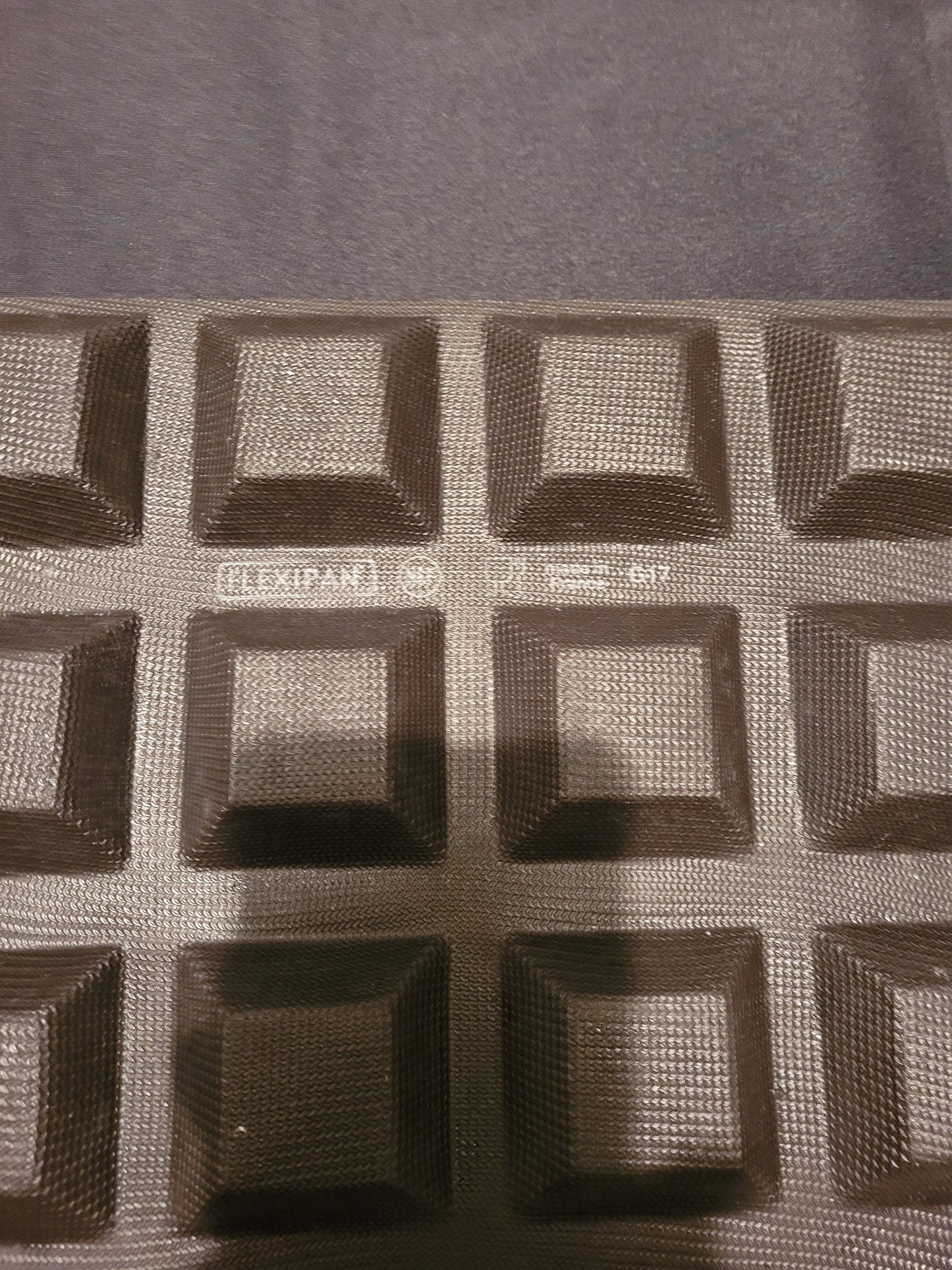 Moule en silicone 20 tartelettes carrés Flexipan