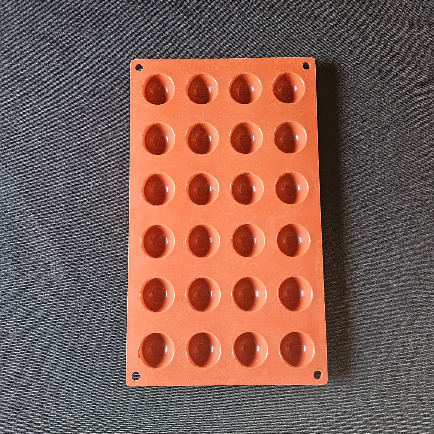 Moule en silicone demi sphères Silikomart 3cm