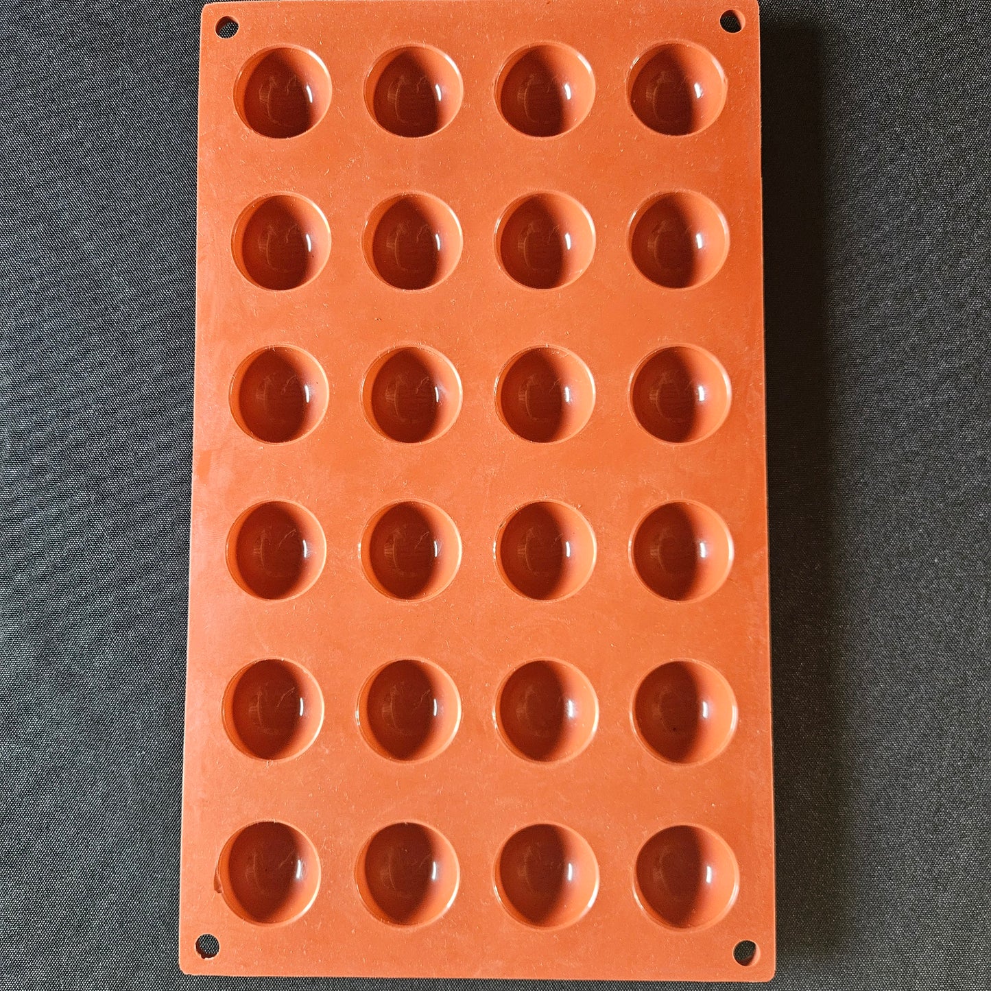 Moule en silicone demi sphères Silikomart 3cm