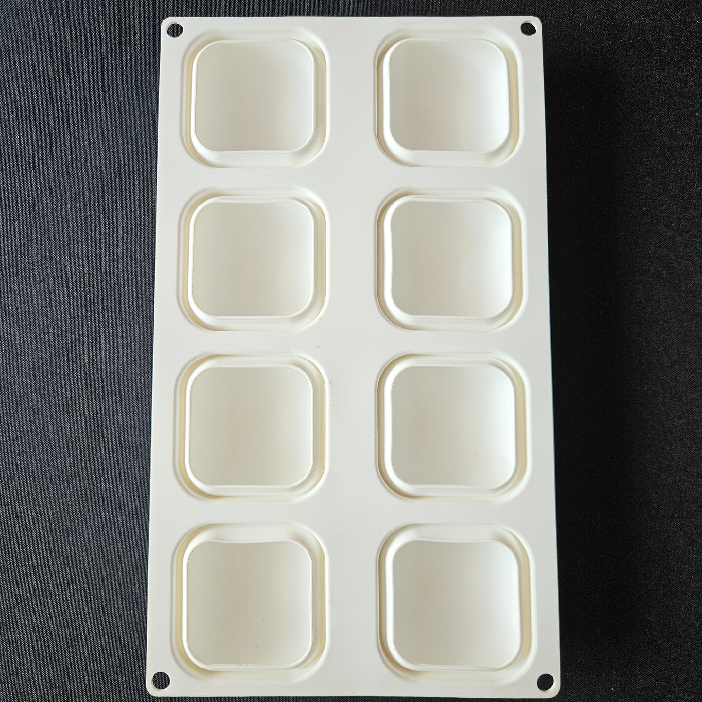 Moule en silicone carrés bombés Silikomart