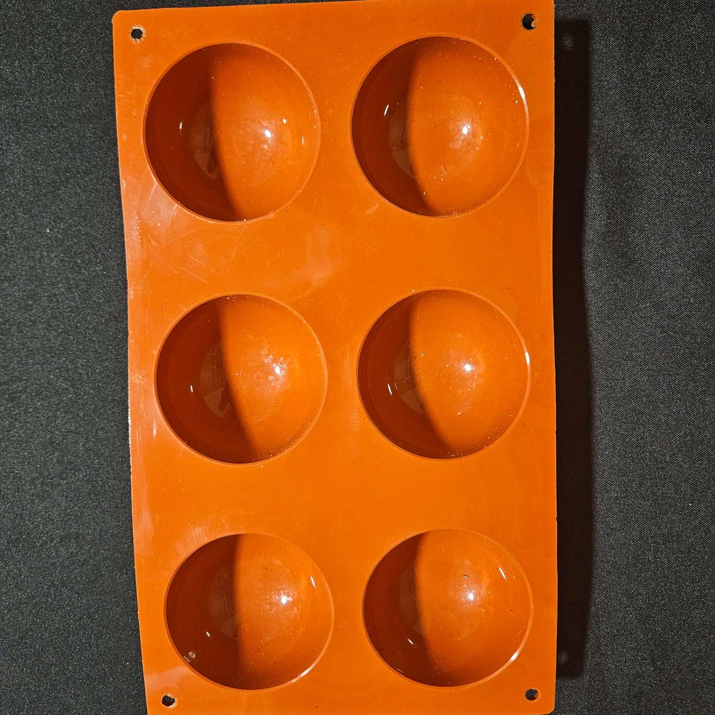 Moule en silicone demi sphères Silikomart 7cm
