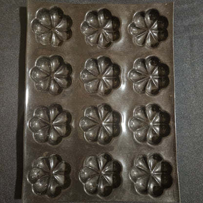 Moule en silicone 12 fleurs / marguerites Flexipan