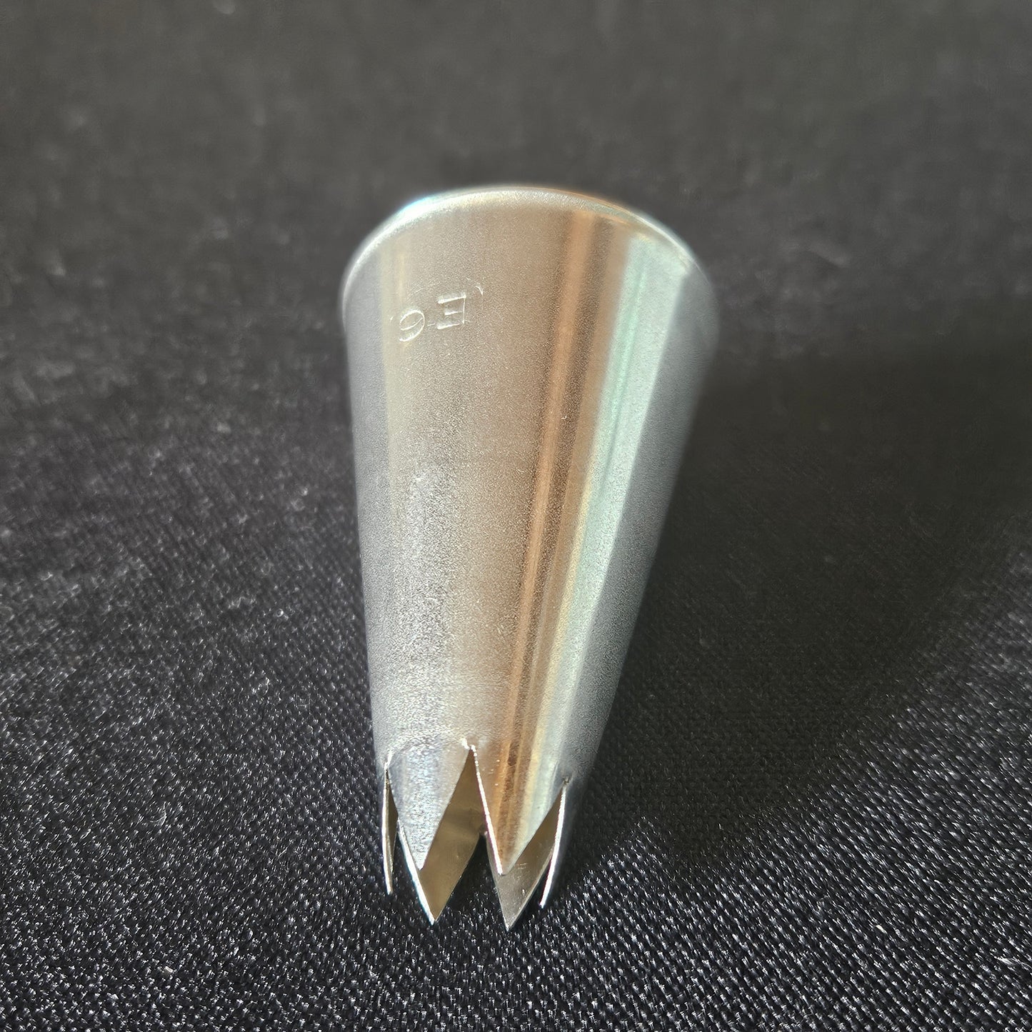 Douille en inox Cannelé E6