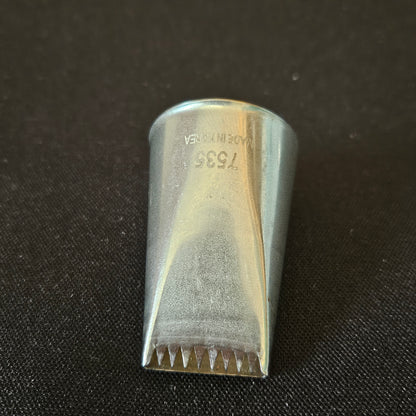 Douille en inox Cannelé Chemin de fer
