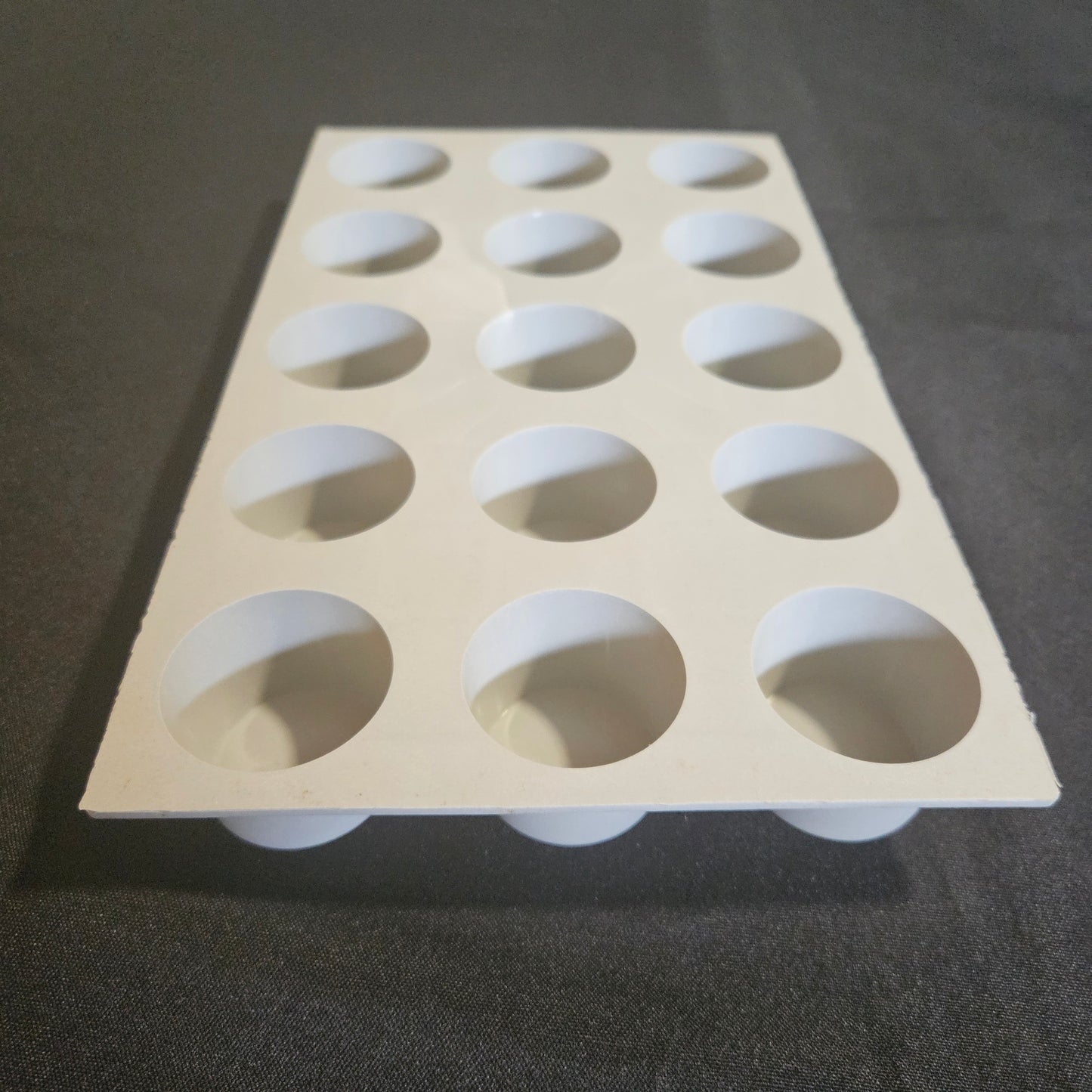 Moule en silicone 15 mini muffins De Buyer
