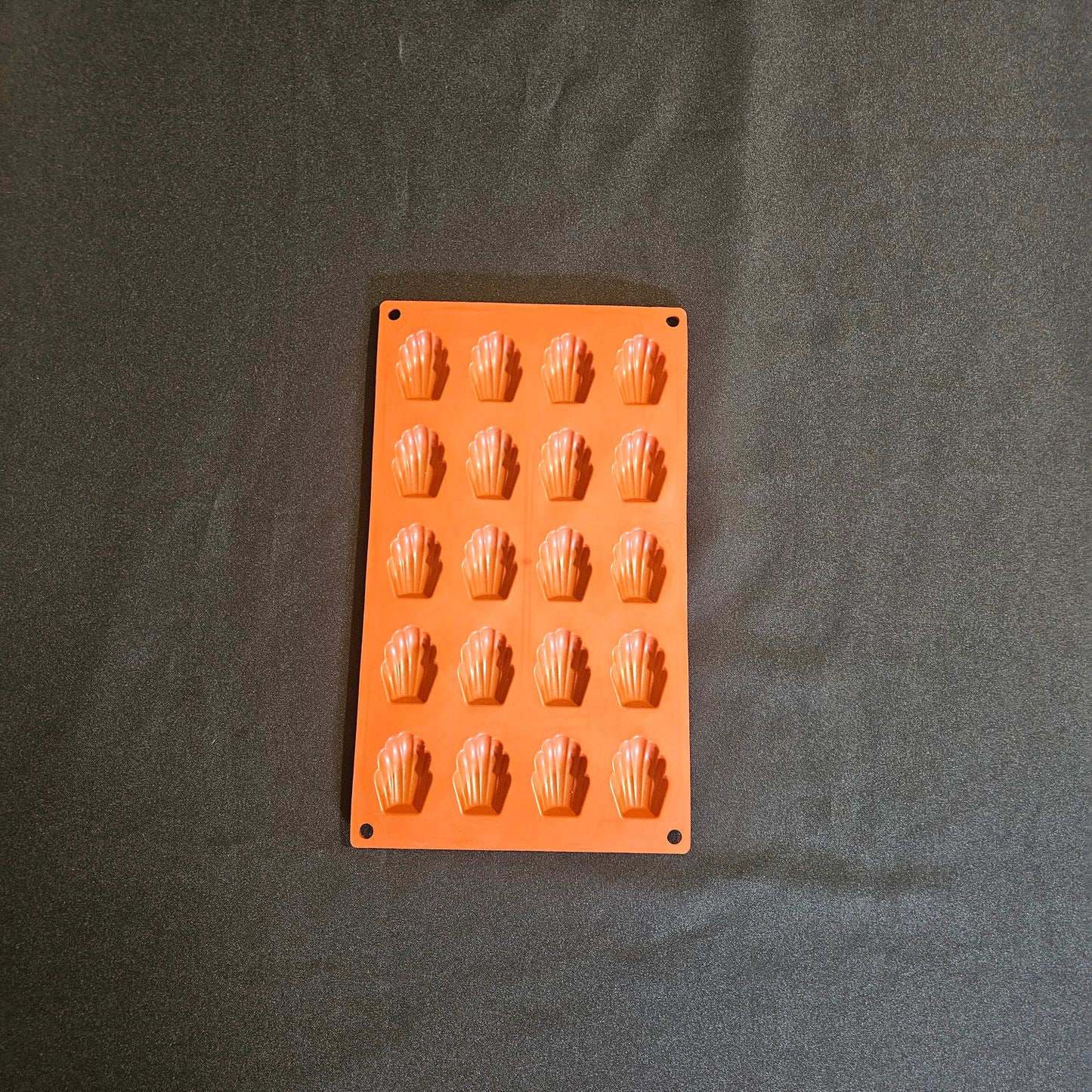 Moule en silicone mini madeleines Pavoni