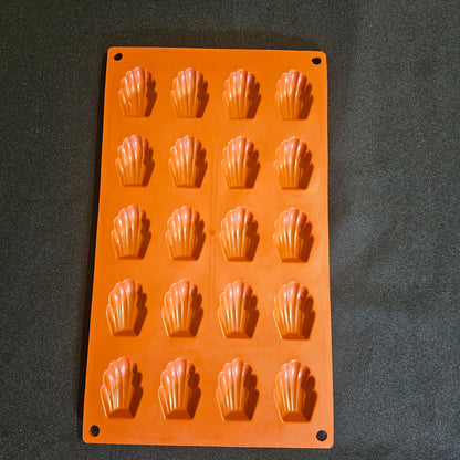 Moule en silicone mini madeleines Pavoni