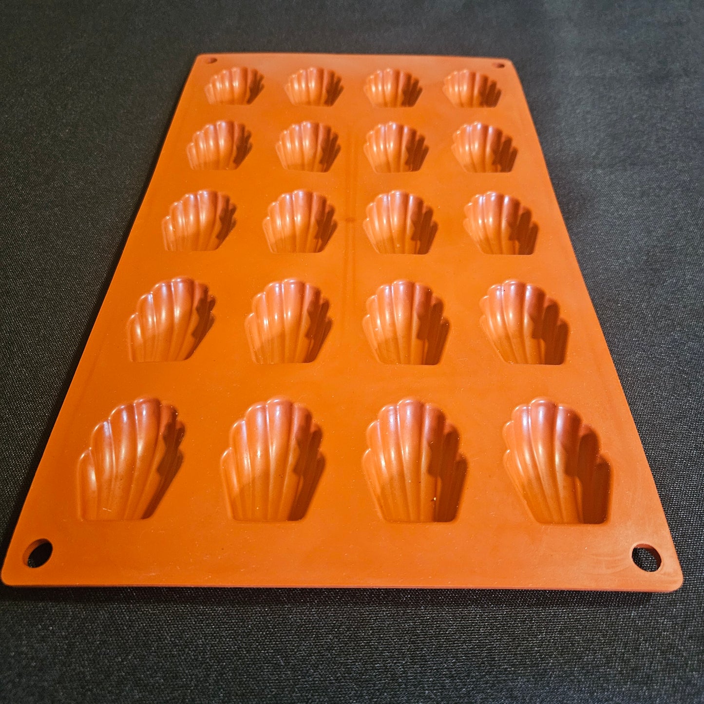 Moule en silicone mini madeleines Pavoni