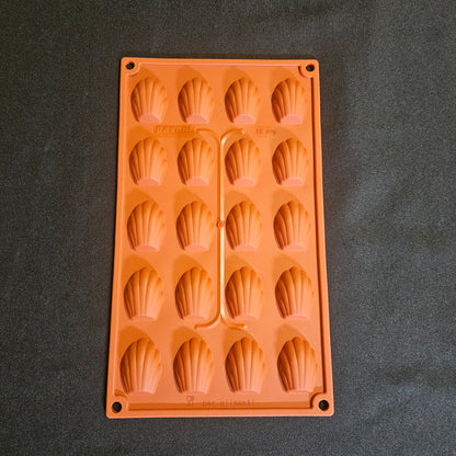 Moule en silicone mini madeleines Pavoni