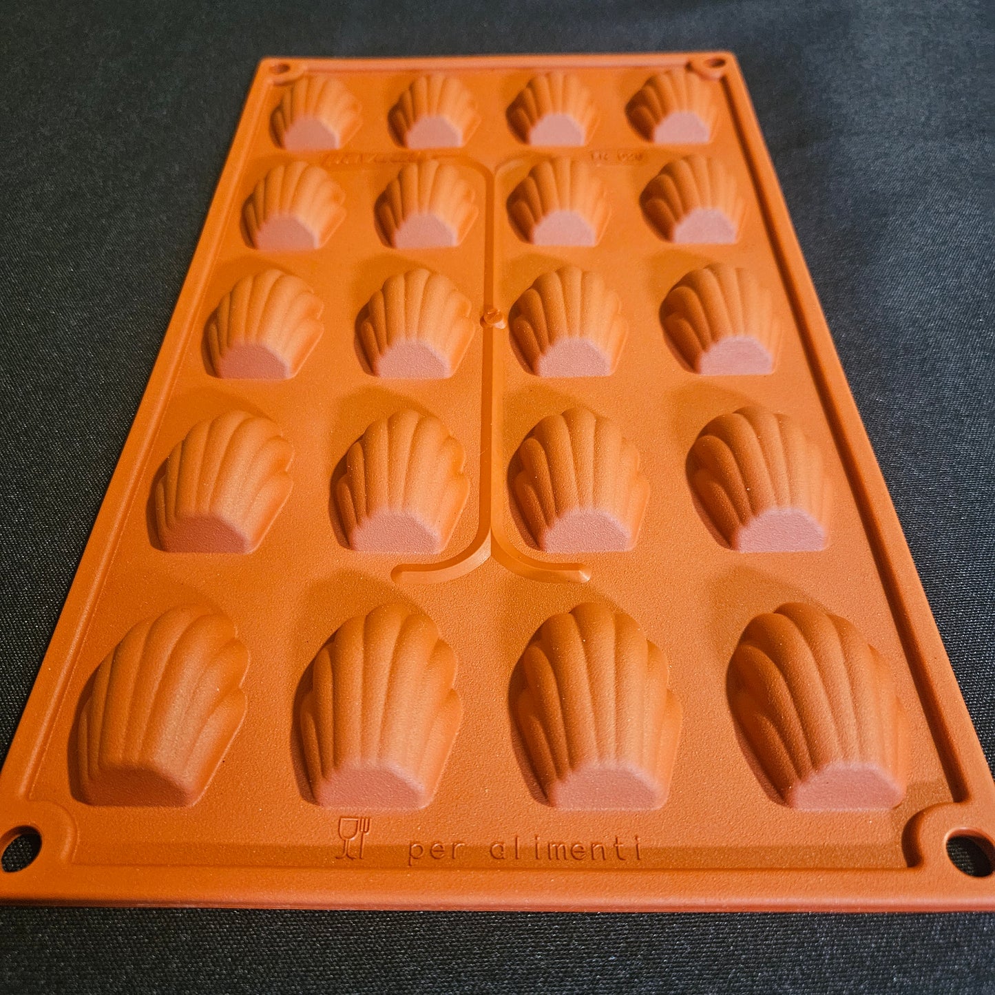 Moule en silicone mini madeleines Pavoni