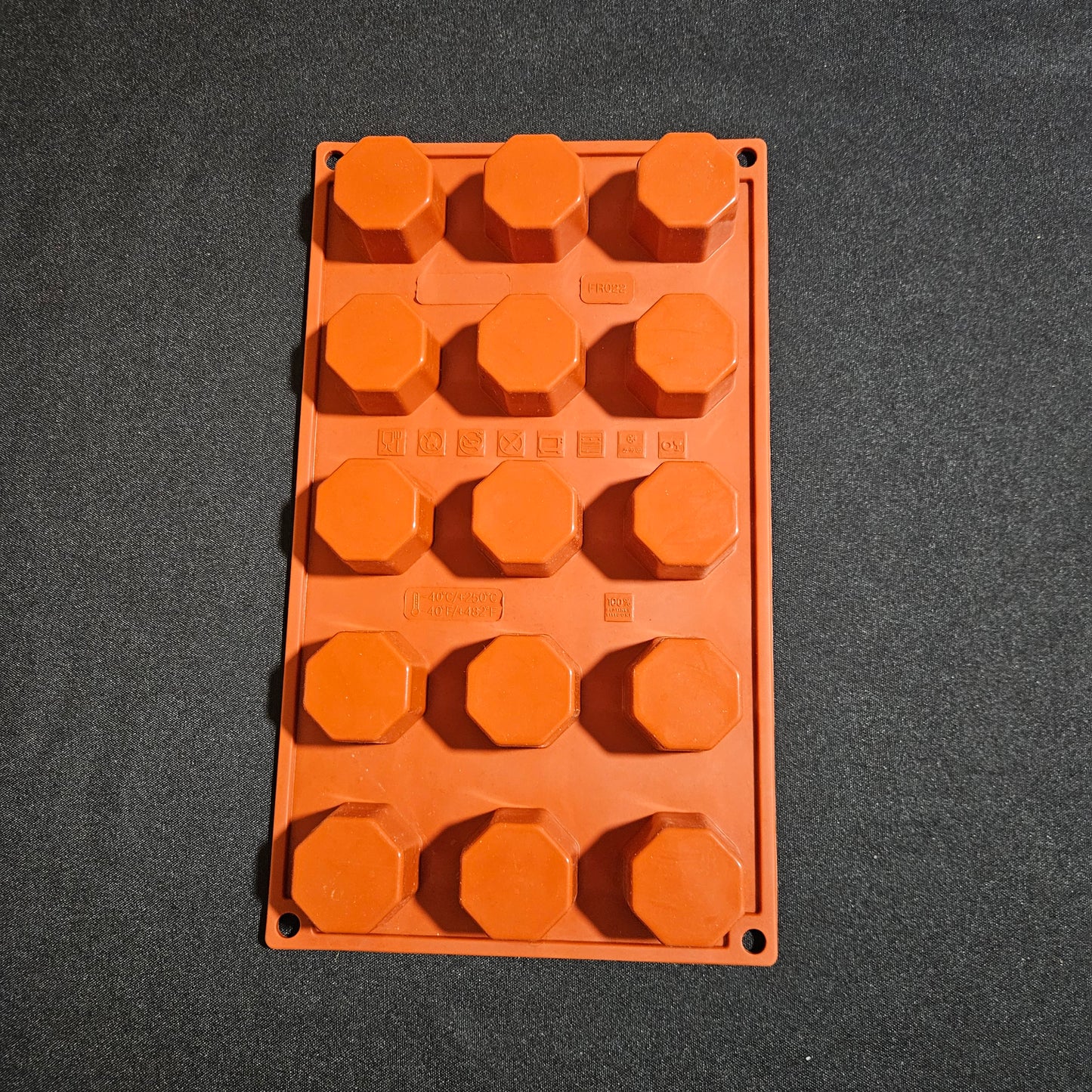 Moule en silicone mini octogones Pavoni