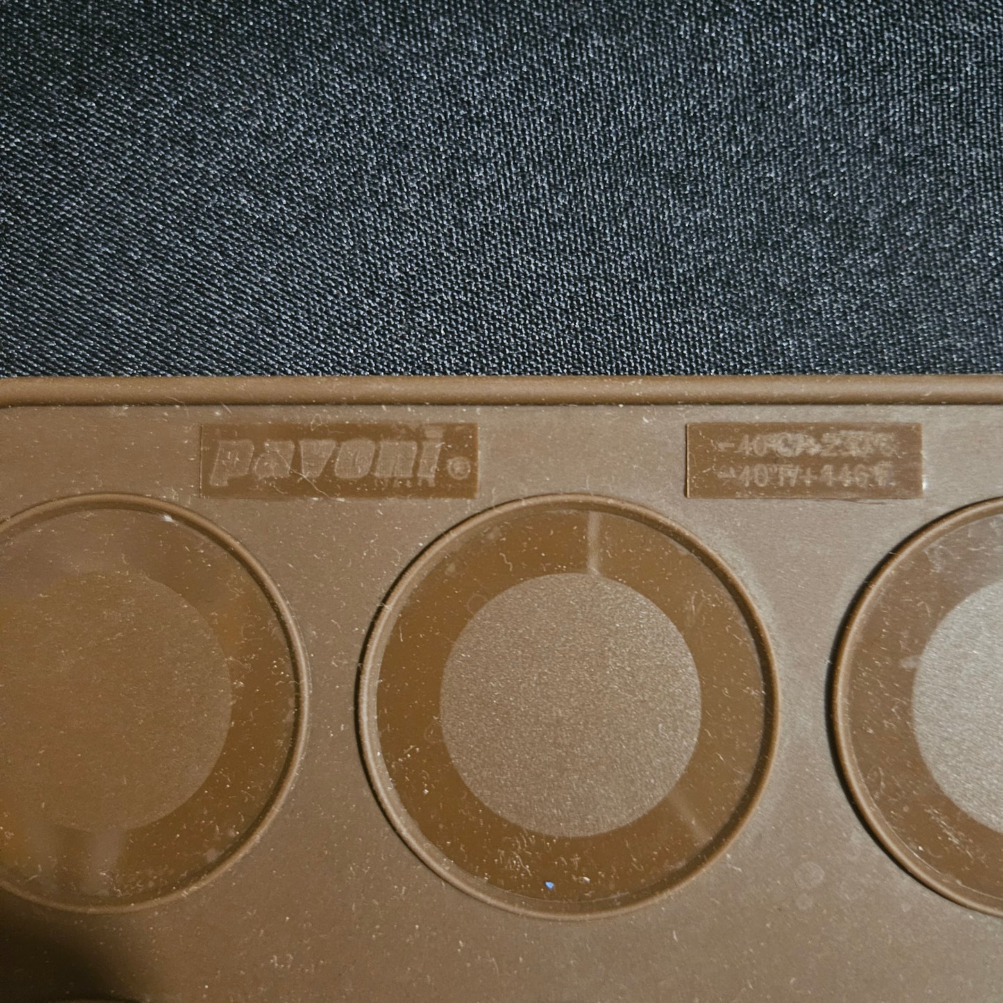 Tapis en silicone macarons Pavoni