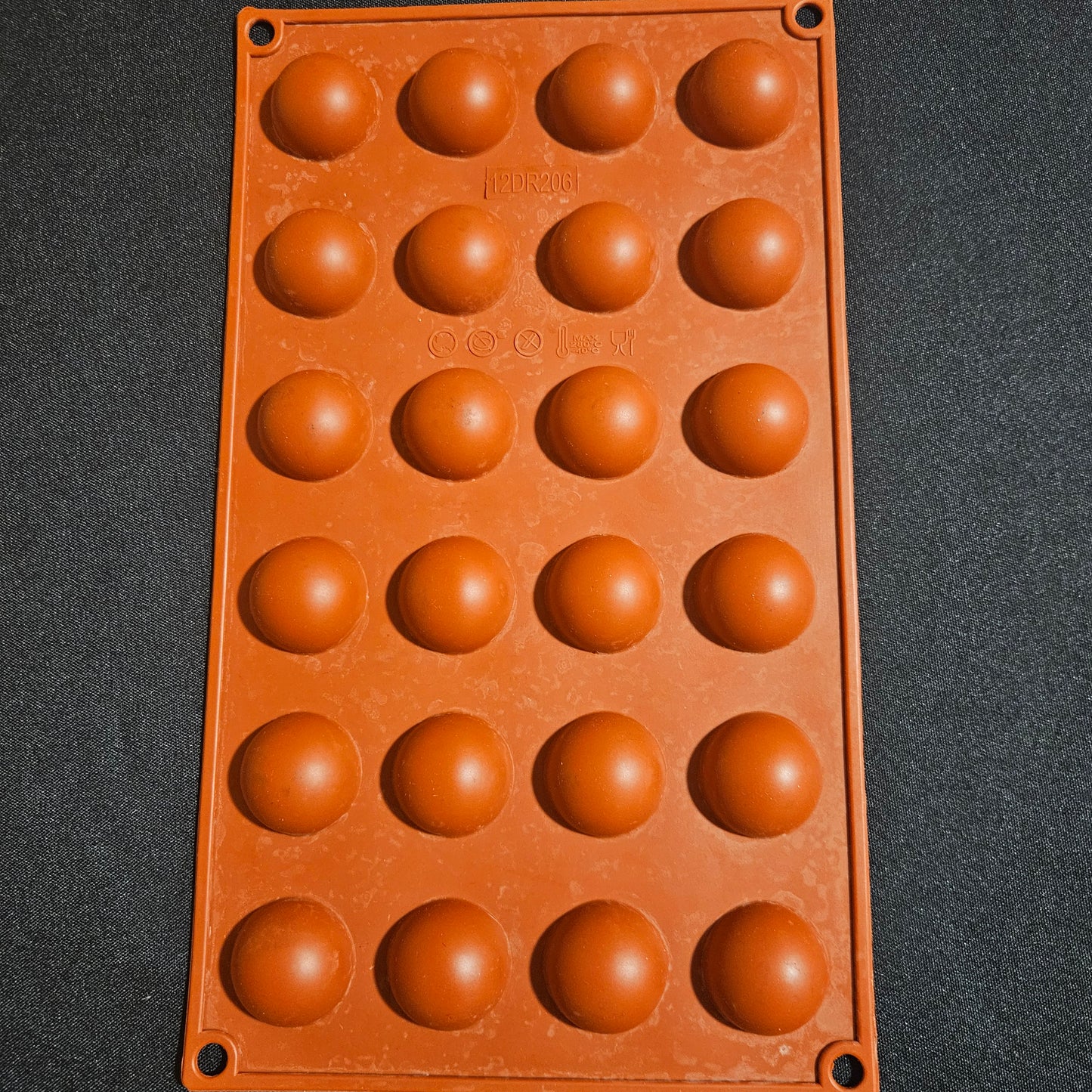 Moule en silicone Demi sphères Déco Relief 3cm
