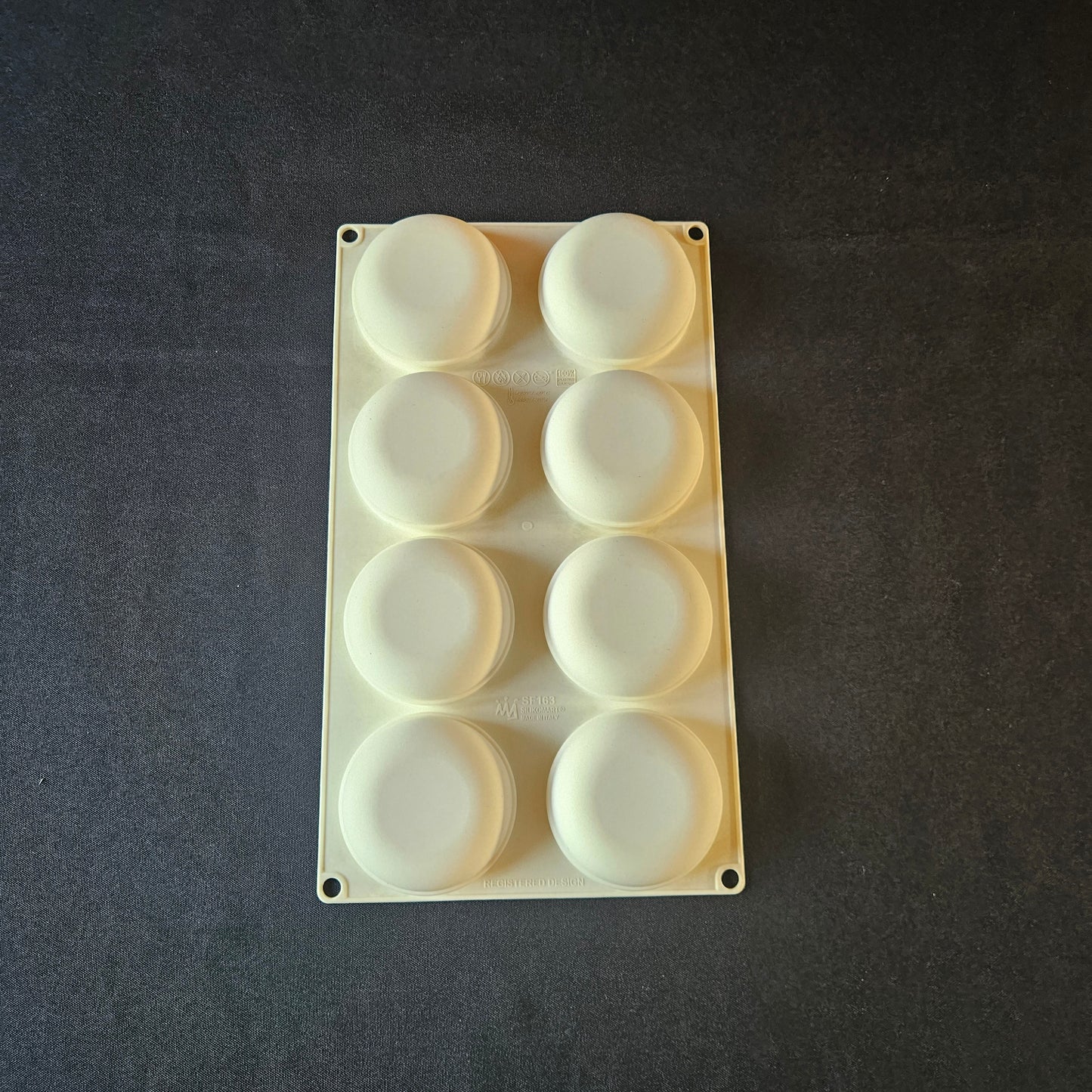 Moule en silicone galets Silikomart
