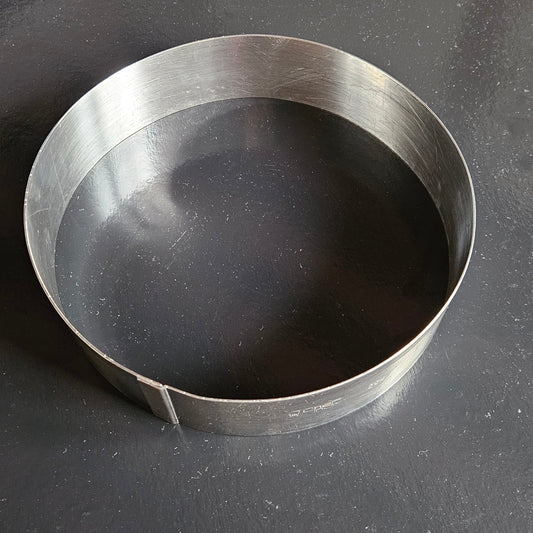 Cercle en inox Chef Inox, hauteur 4.5 cm.