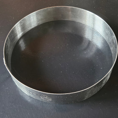 Cercle en inox Matfer, Hauteur 3.5 cm.
