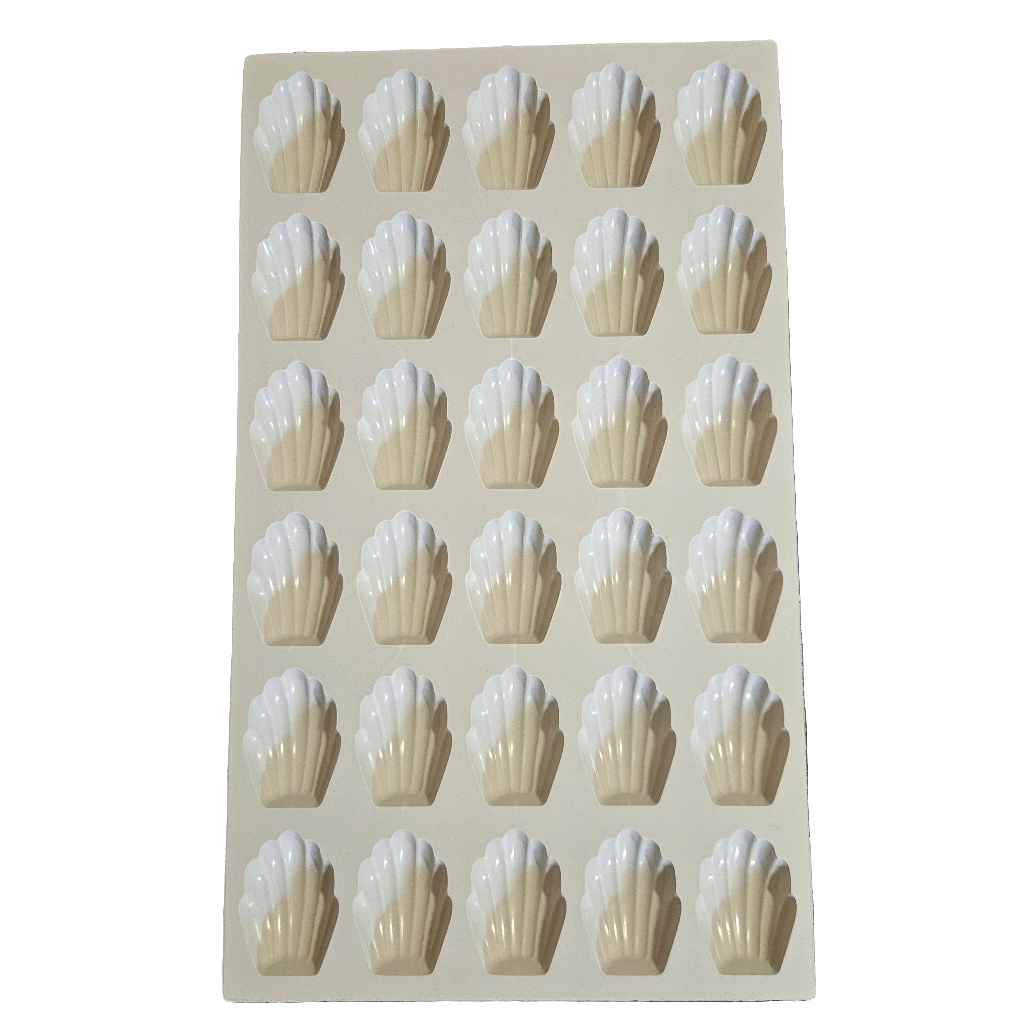 Moule en silicone 30 mini madeleines De Buyer