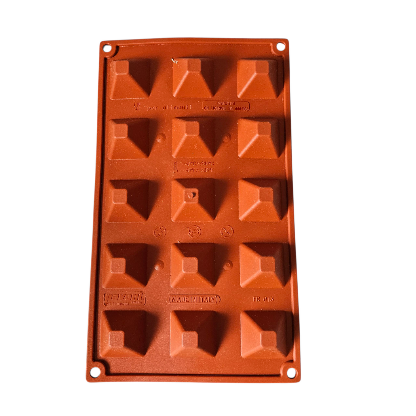 Moule en silicone mini pyramides Pavoni